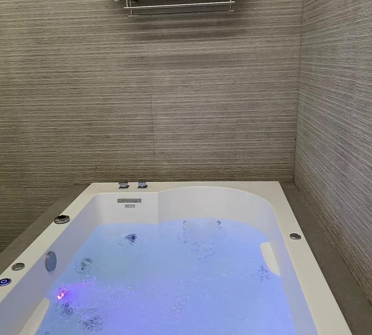 Excellent Apartment In Chapalita, Everything New غوادالاجارا